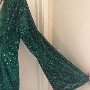 Green mini dress, all in sequins